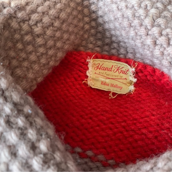 SOLD - Vintage: Handmade [Hudson Bay Colours] Wool Shacket (Rare) - Picture 9 of 9